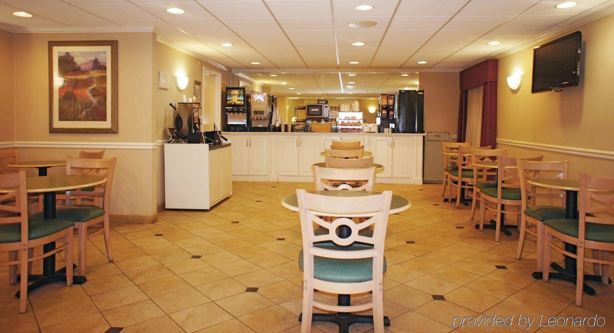 Hotel Wingate By Wyndham Brunswick Ga I-95 Extérieur photo